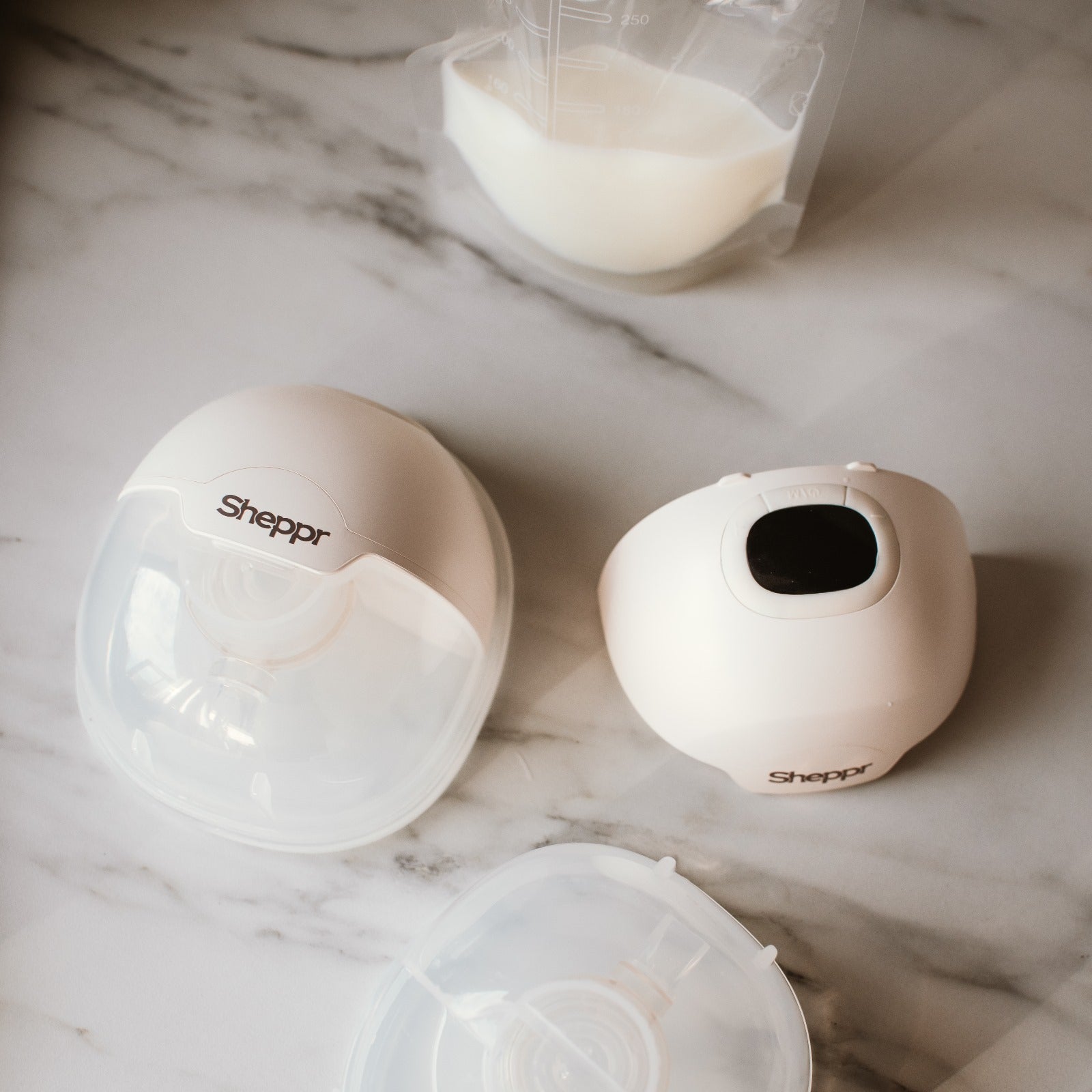 Tips for cleaning your breast pump and accessories